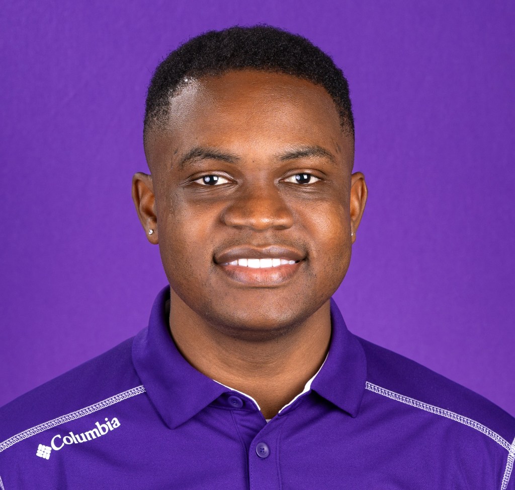 Deneil Christian headshot.